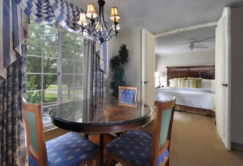 בית מלון כפרי Washington Duke Inn & Golf Club