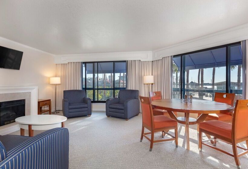 Waterfront Hotel, Part Of Jdv By Hyatt