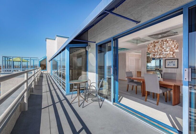 Waterfront Hotel, Part Of Jdv By Hyatt