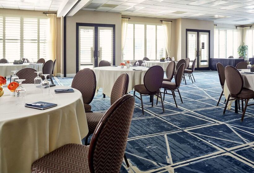 Waterfront Hotel, Part Of Jdv By Hyatt