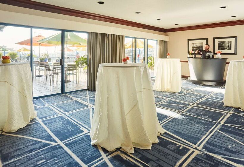 Waterfront Hotel, Part Of Jdv By Hyatt