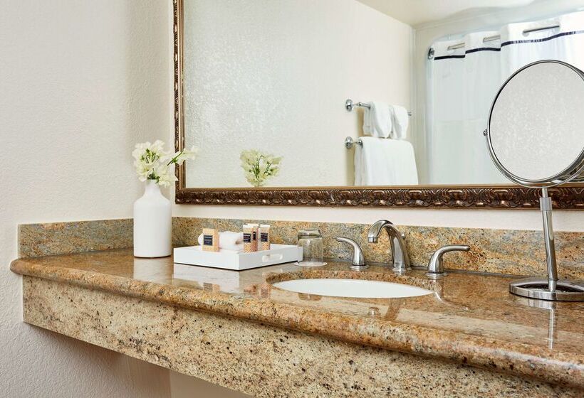 Waterfront Hotel, Part Of Jdv By Hyatt