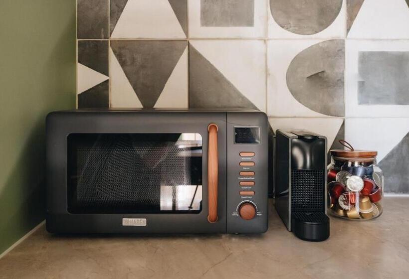 Wayfinder Waikiki   Voted Top 10 Best Hotels In Hawaii!