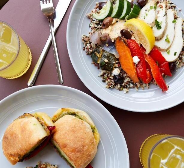 Wayfinder Waikiki   Voted Top 10 Best Hotels In Hawaii!