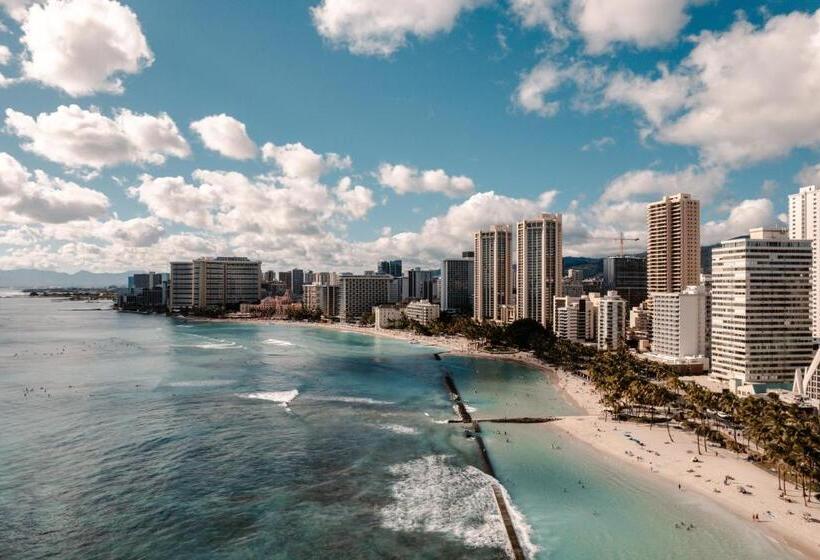 Wayfinder Waikiki   Voted Top 10 Best Hotels In Hawaii!