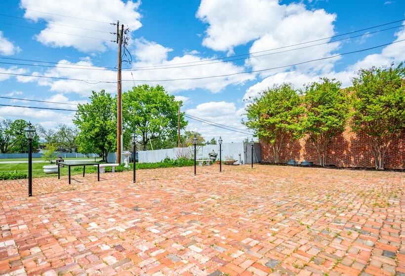 Отель Wayside Inn