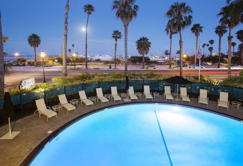 فندق West Beach Inn, A Coast