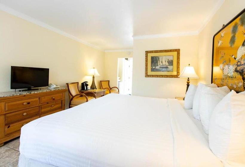 فندق West Wind Inn