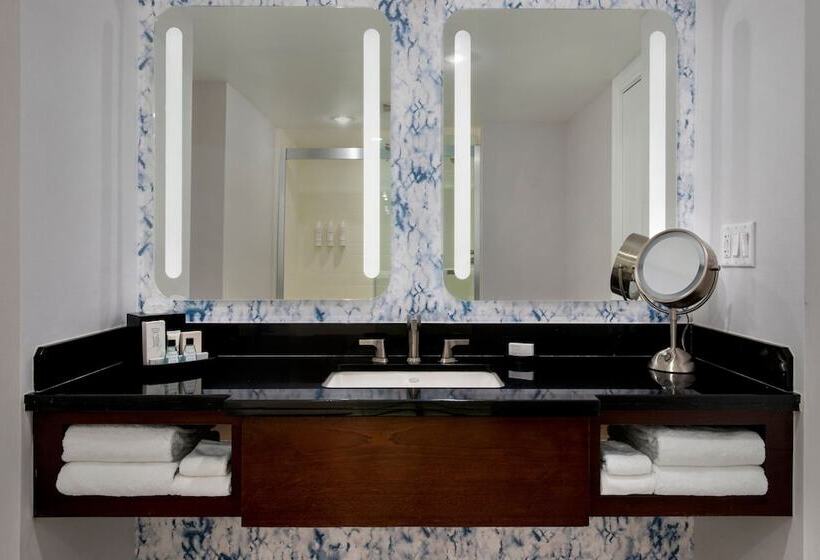 فندق Westchester Marriott