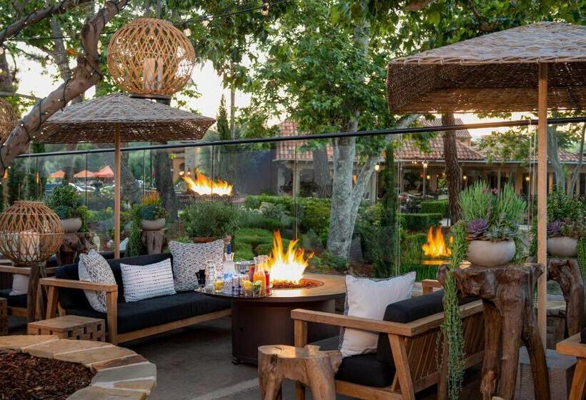 فندق Westlake Village Inn