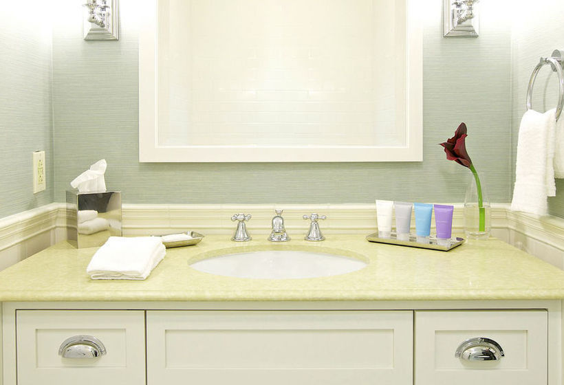 Отель The Westport Inn