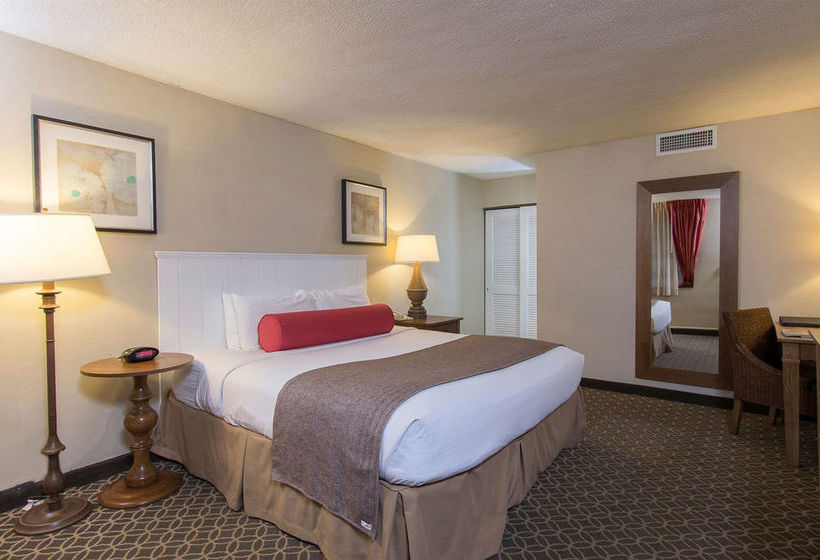 Отель The Westport Inn