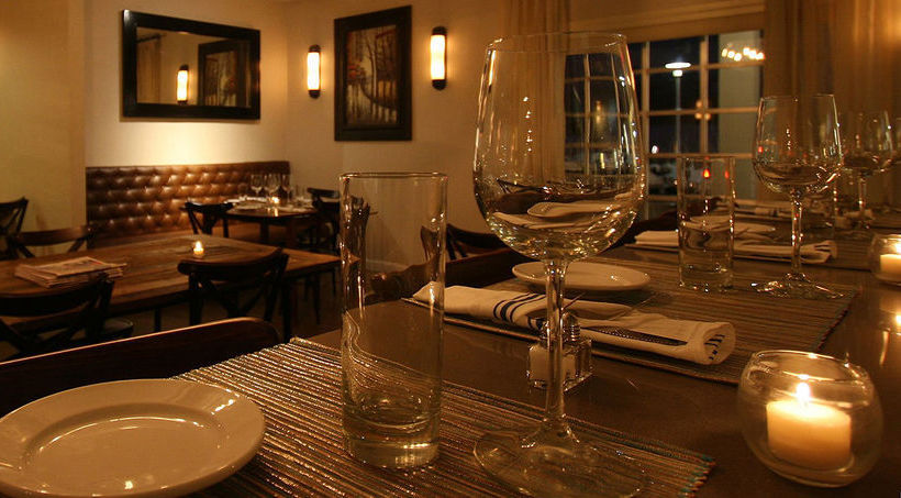 Отель The Westport Inn