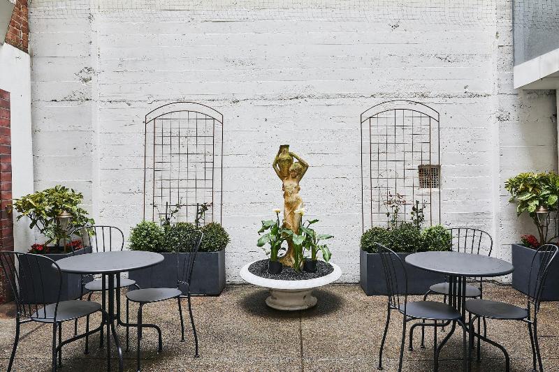 Отель White Swan Inn