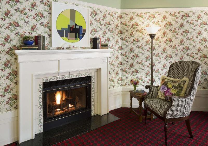 Отель White Swan Inn