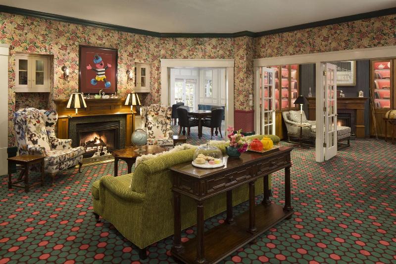 Отель White Swan Inn