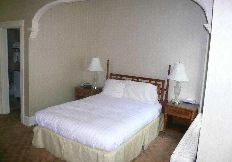 Отель Windsor Inn