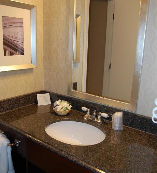 Отель Windsor Inn