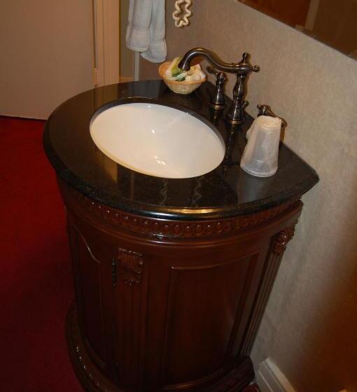 Отель Windsor Inn