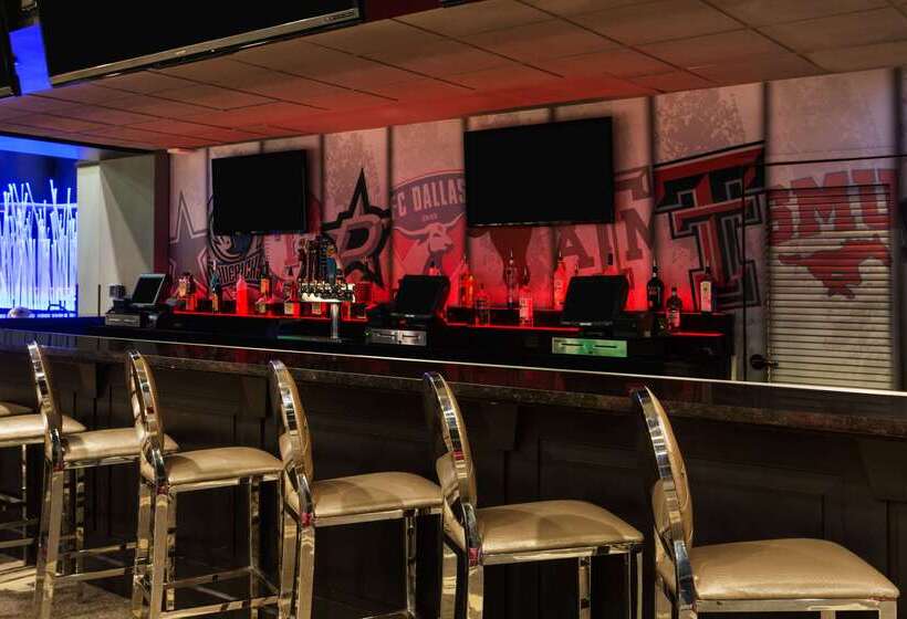 בית מלון כפרי Wyndham Garden Dallas North