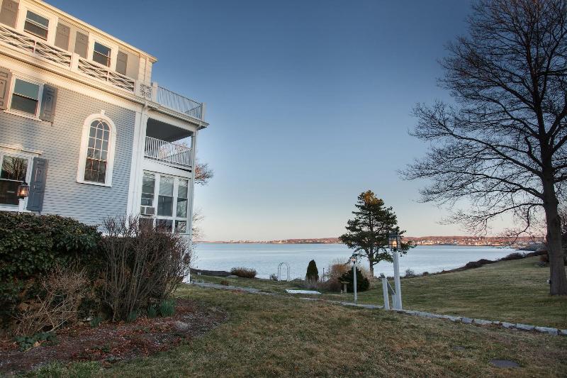 فندق Yankee Clipper Inn