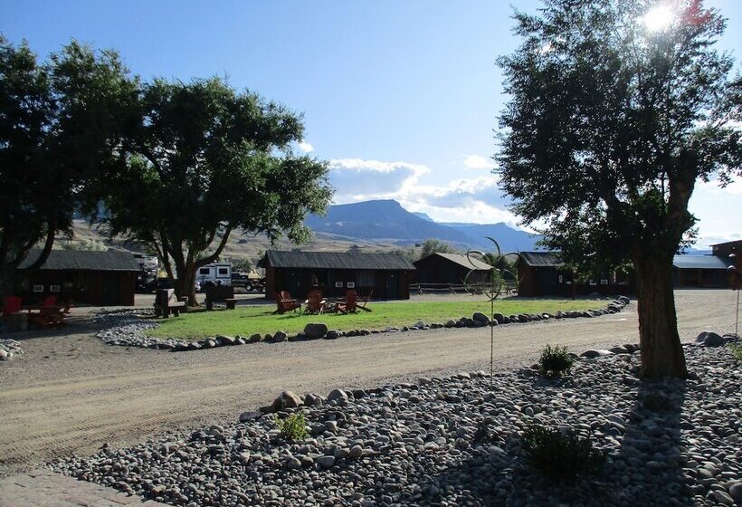 호텔 Yellowstone Valley Inn