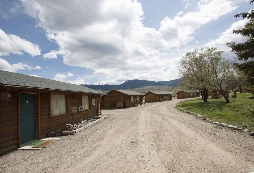 호텔 Yellowstone Valley Inn