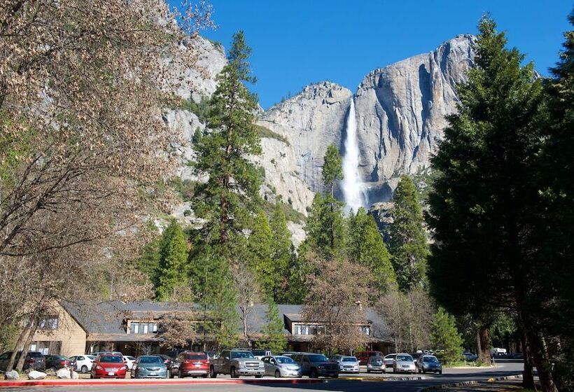 Отель Yosemite Valley Lodge