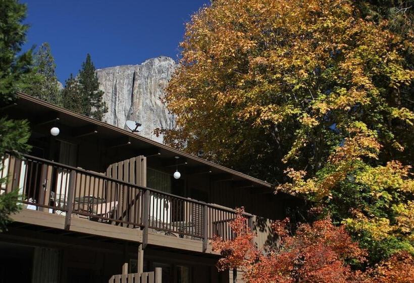 Отель Yosemite Valley Lodge