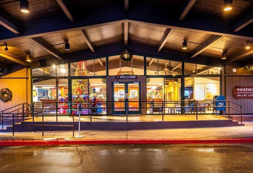 Отель Yosemite Valley Lodge