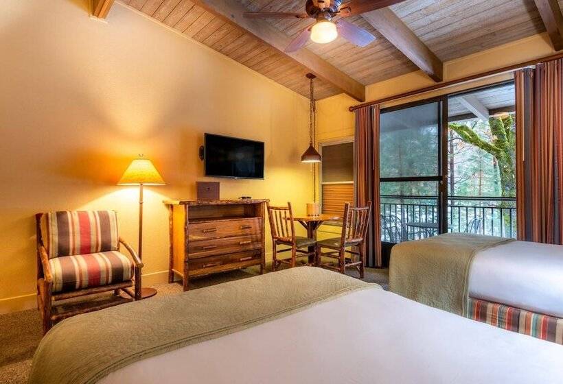 Отель Yosemite Valley Lodge