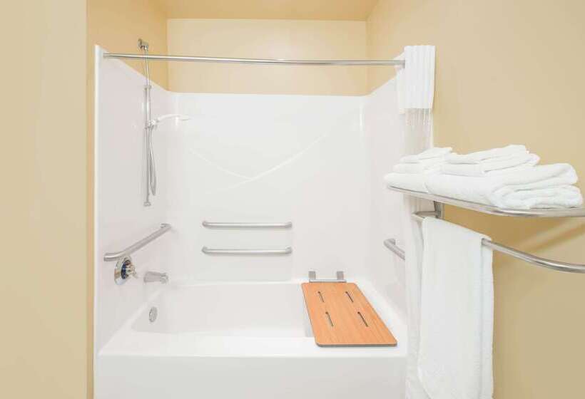 Microtel Inn & Suites By Wyndham Quincy Downtown   River Area