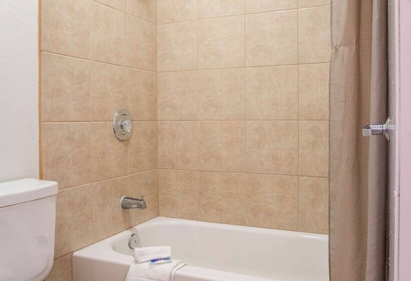 Motel 6mesquite, Tx  Rodeo  Convention Ctr