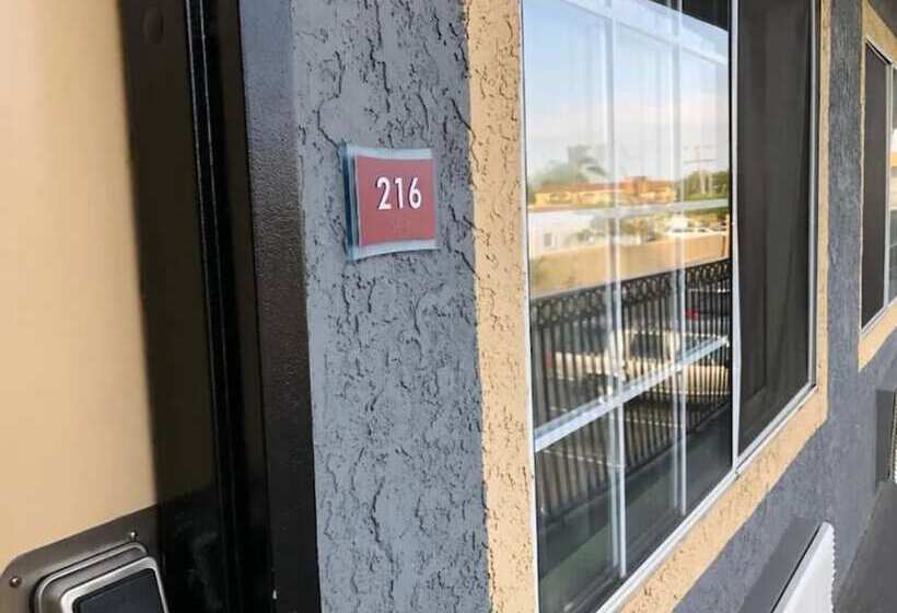 모텔 American Inn & Suites Lax