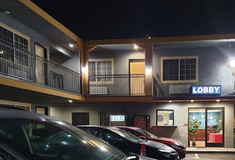 모텔 American Inn & Suites Lax