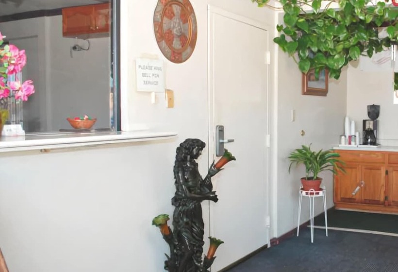 모텔 American Inn & Suites Lax