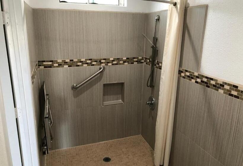 모텔 American Inn & Suites Lax