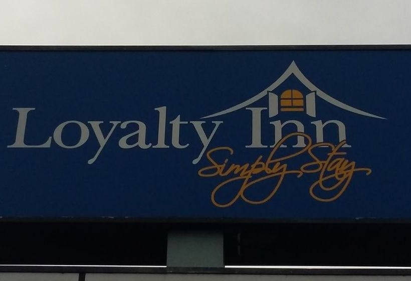 모텔 Loyalty Inn Pasco