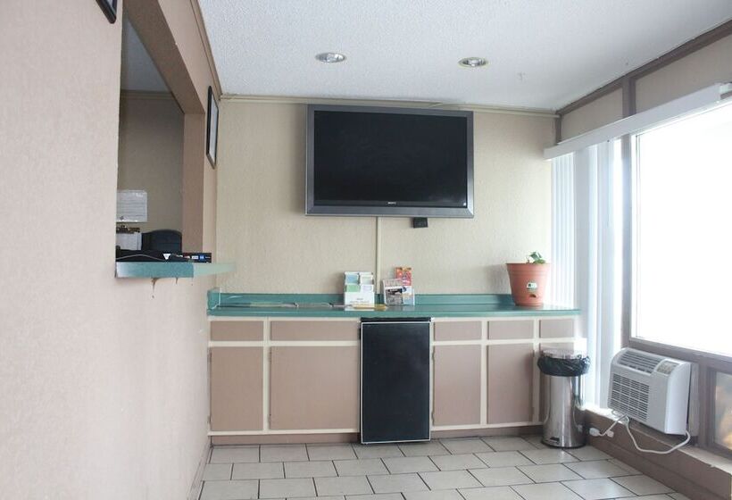 فندق على الطريق Royal Inn