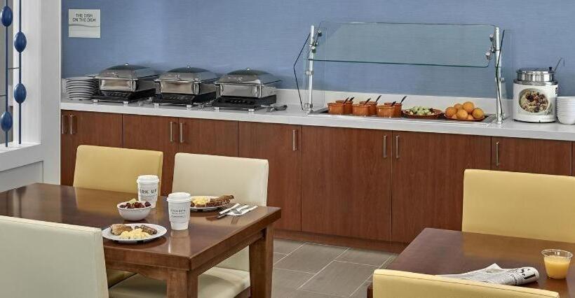 דירת נופש Sonesta Es Suites Ann Arbor