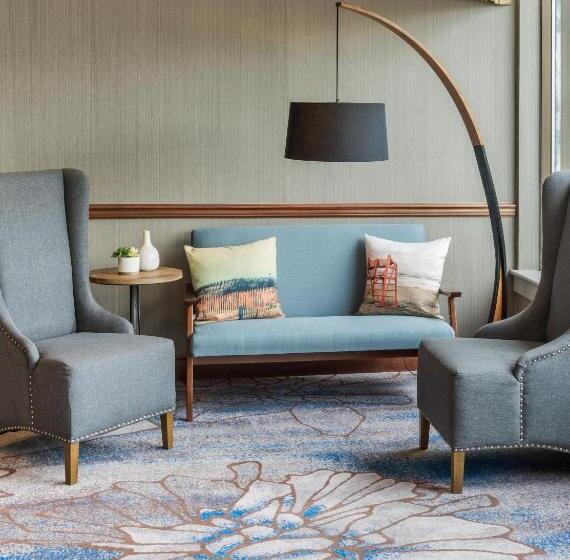 渡假胜地  The Newport Harbor Hotel & Marina