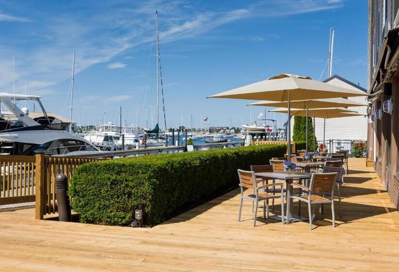 渡假胜地  The Newport Harbor Hotel & Marina