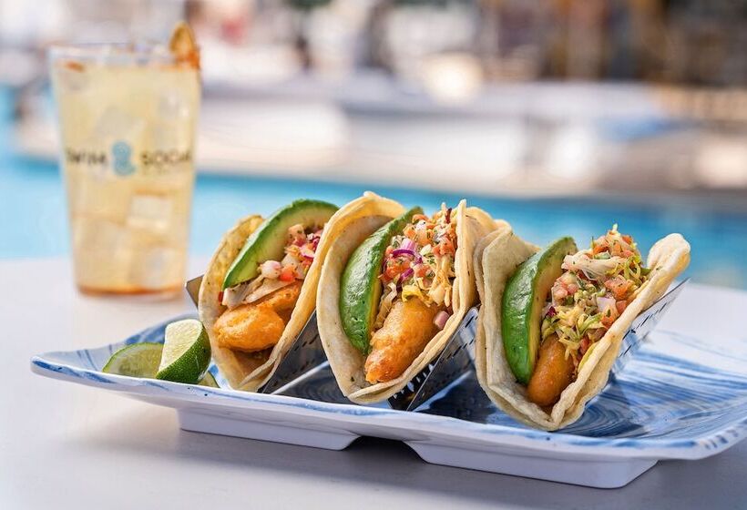 리조트 The Strat Hotel, Casino & Tower