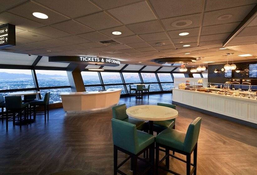 리조트 The Strat Hotel, Casino & Tower