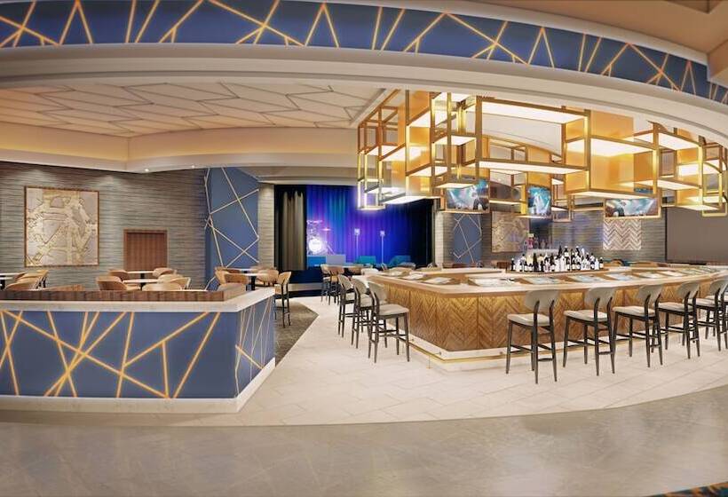 استراحتگاه The Strat Hotel, Casino & Tower