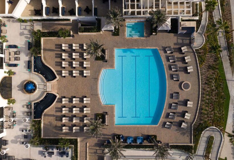 The Waterfront Beach Resort, A Hilton