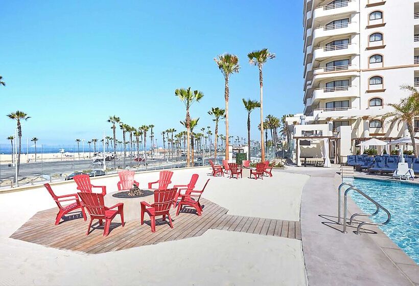 The Waterfront Beach Resort, A Hilton