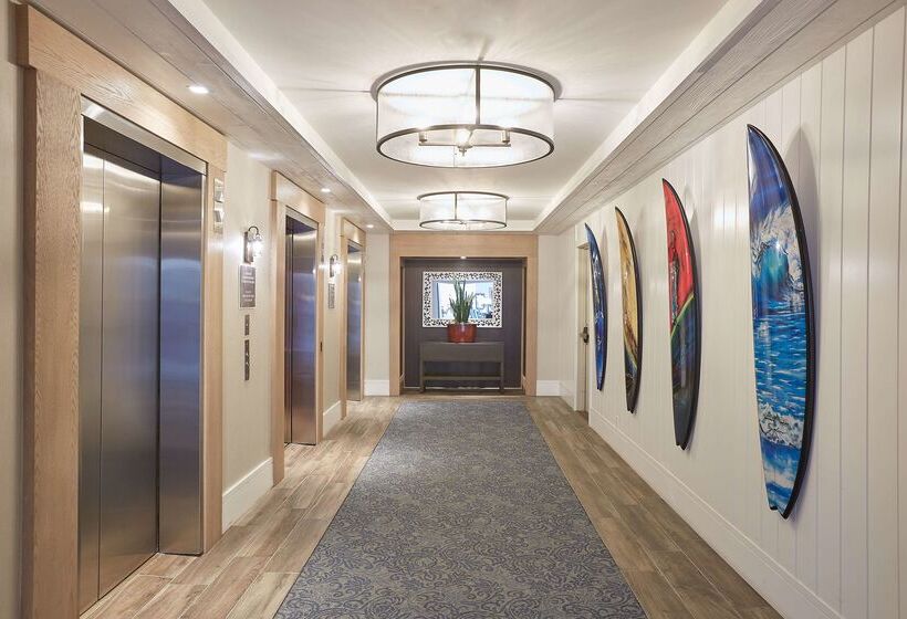 The Waterfront Beach Resort, A Hilton