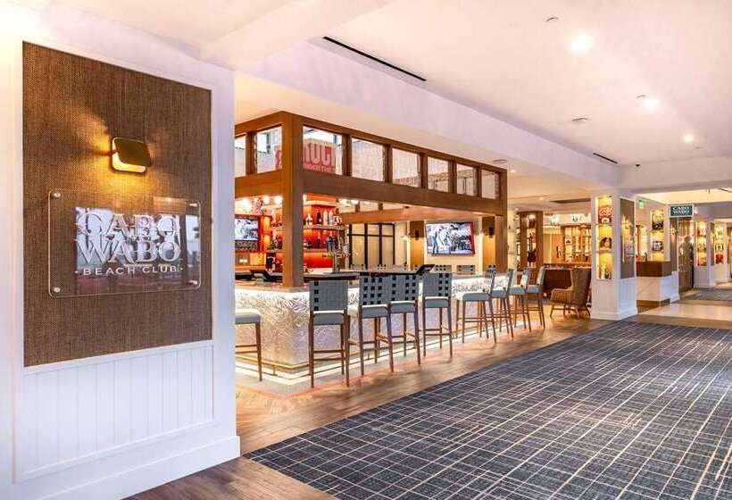 The Waterfront Beach Resort, A Hilton