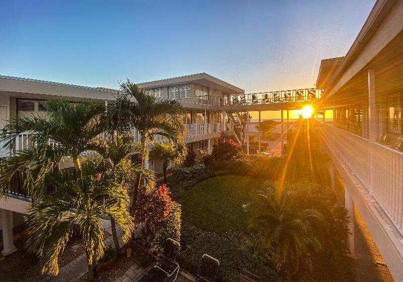 Thunderbird Beach Resort